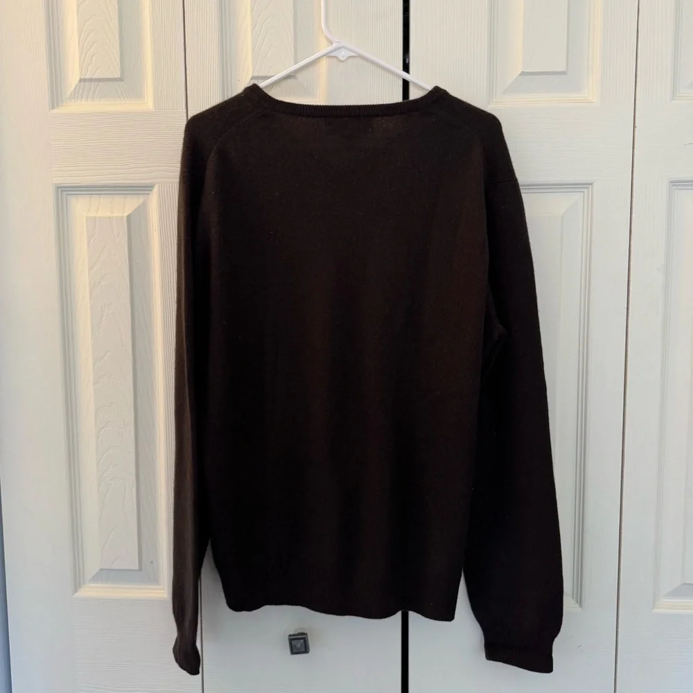 Men's Cashmere Bloomindale's V‎ Neck Sweater, Brown, Size M